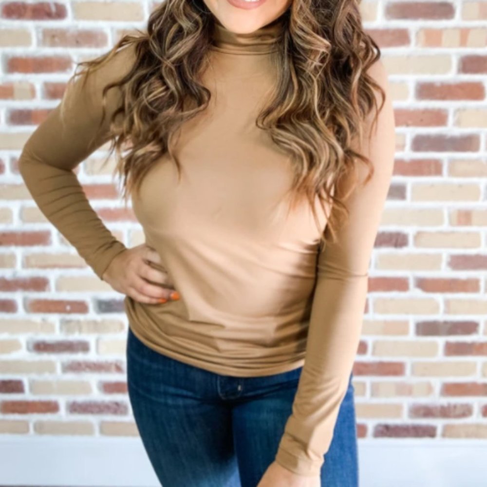 Women's Sweater BASIC BUTTER TURTLENECK